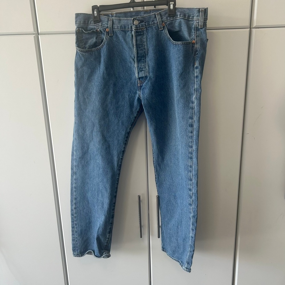 Levis 501 Original Fit Mens Blue Denim Straight Leg Button Fly Jeans W38 L30